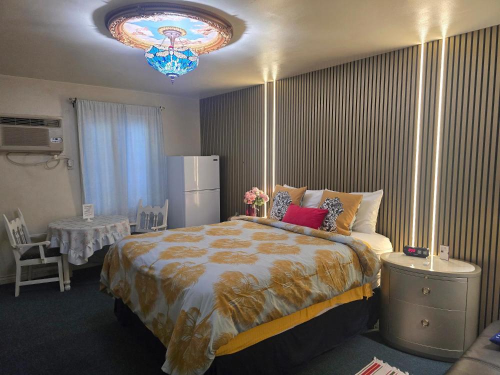 Superior Triple Room interior